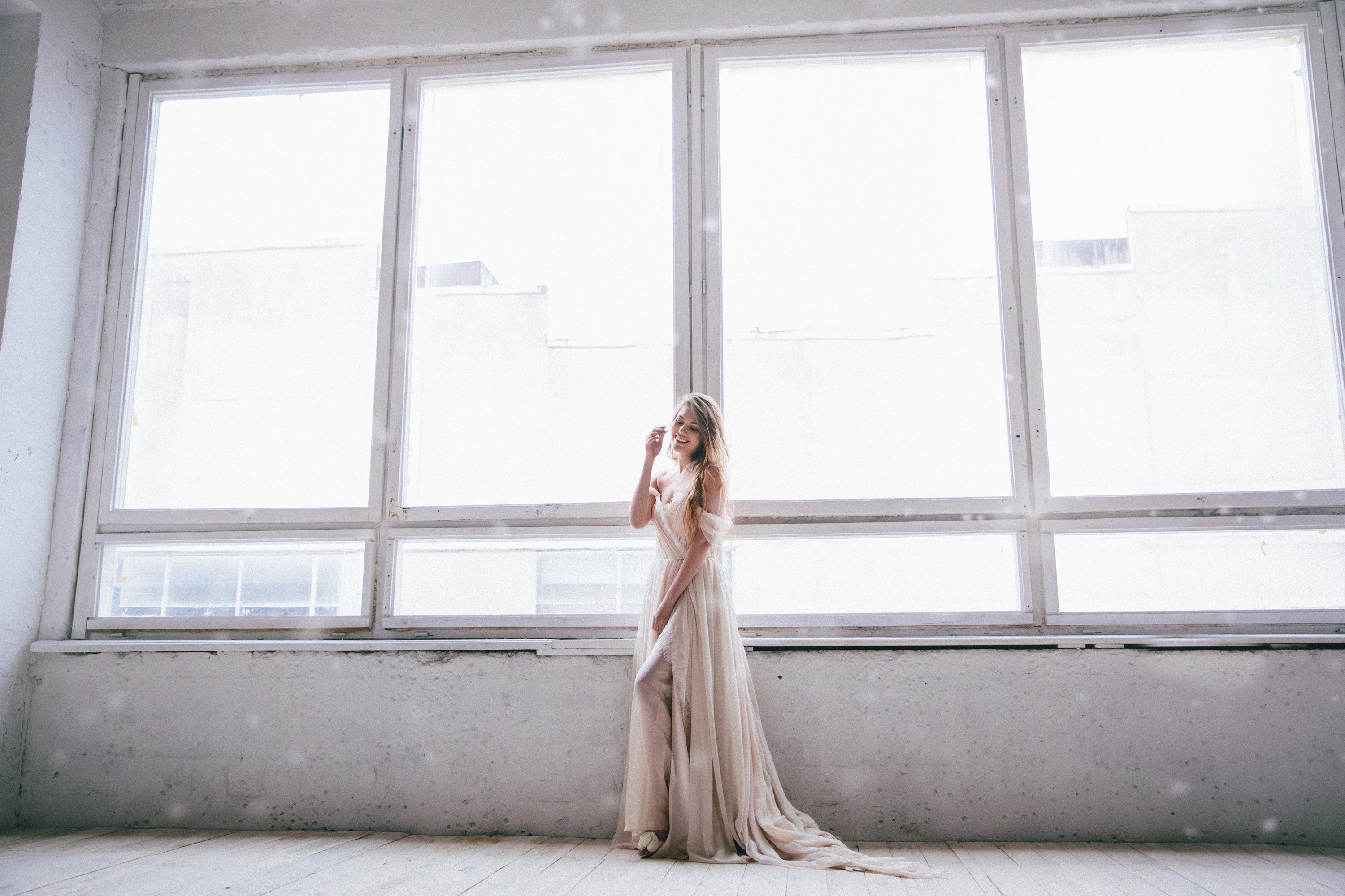 How to buy a wedding dress for your budget